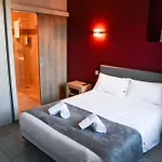 Du Vieux Pont Hotel