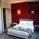 Hotel Du Vieux Pont 2*
